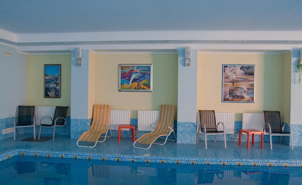 Quelle Polyana Hotel Luaran gambar