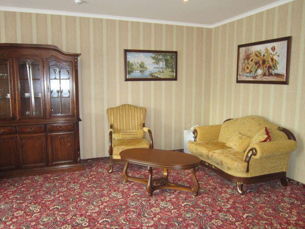 Quelle Polyana Hotel Luaran gambar