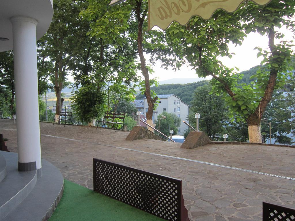 Quelle Polyana Hotel Luaran gambar