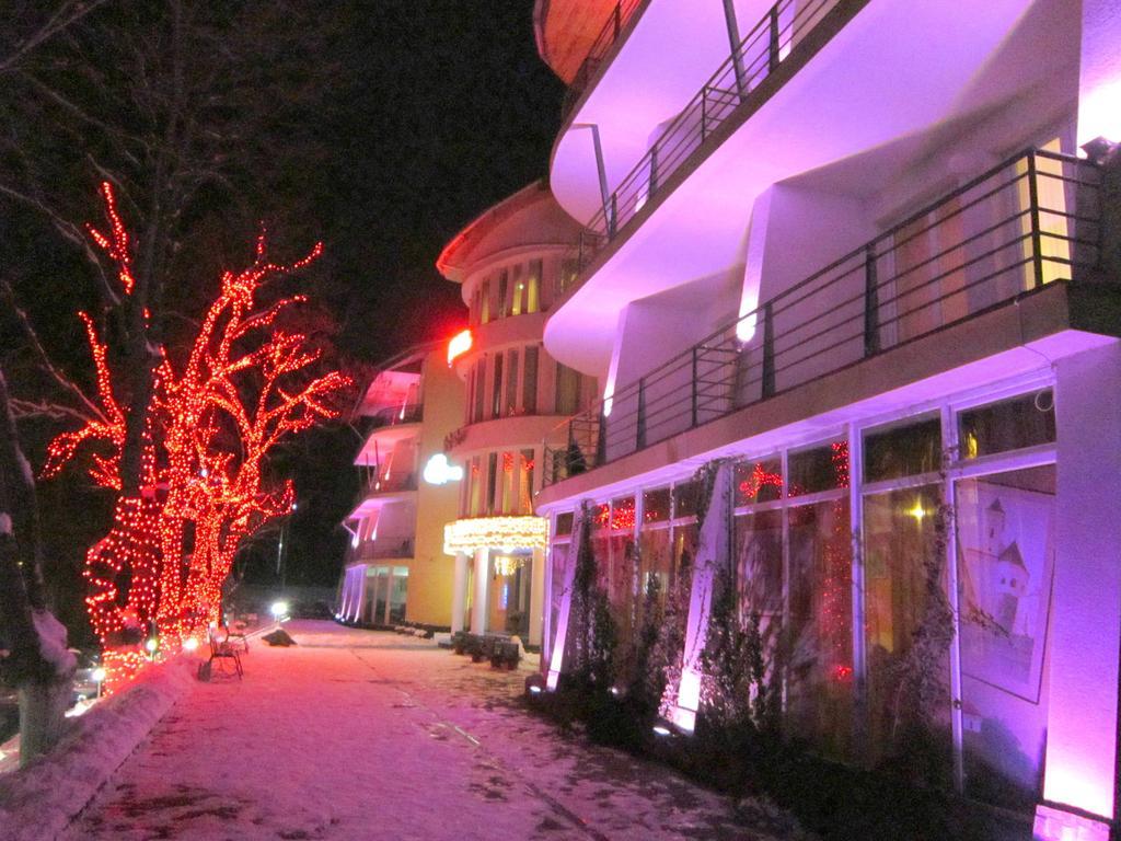 Quelle Polyana Hotel Luaran gambar