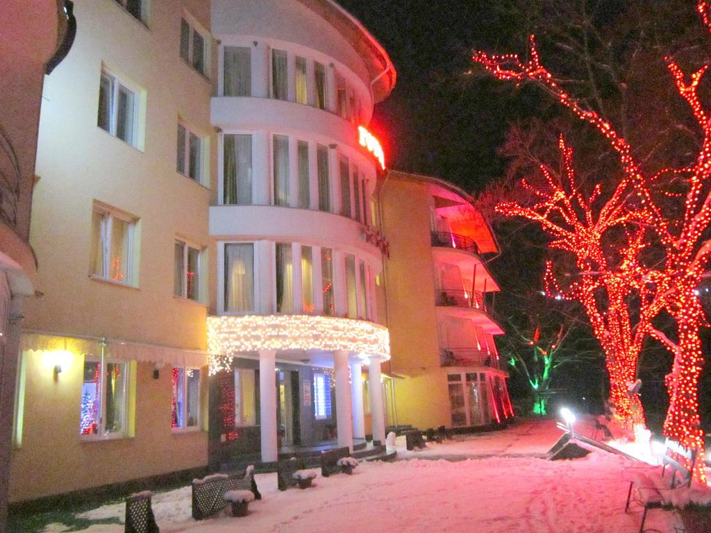 Quelle Polyana Hotel Luaran gambar